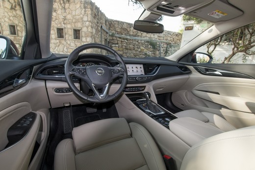 אופל אינסיגניה